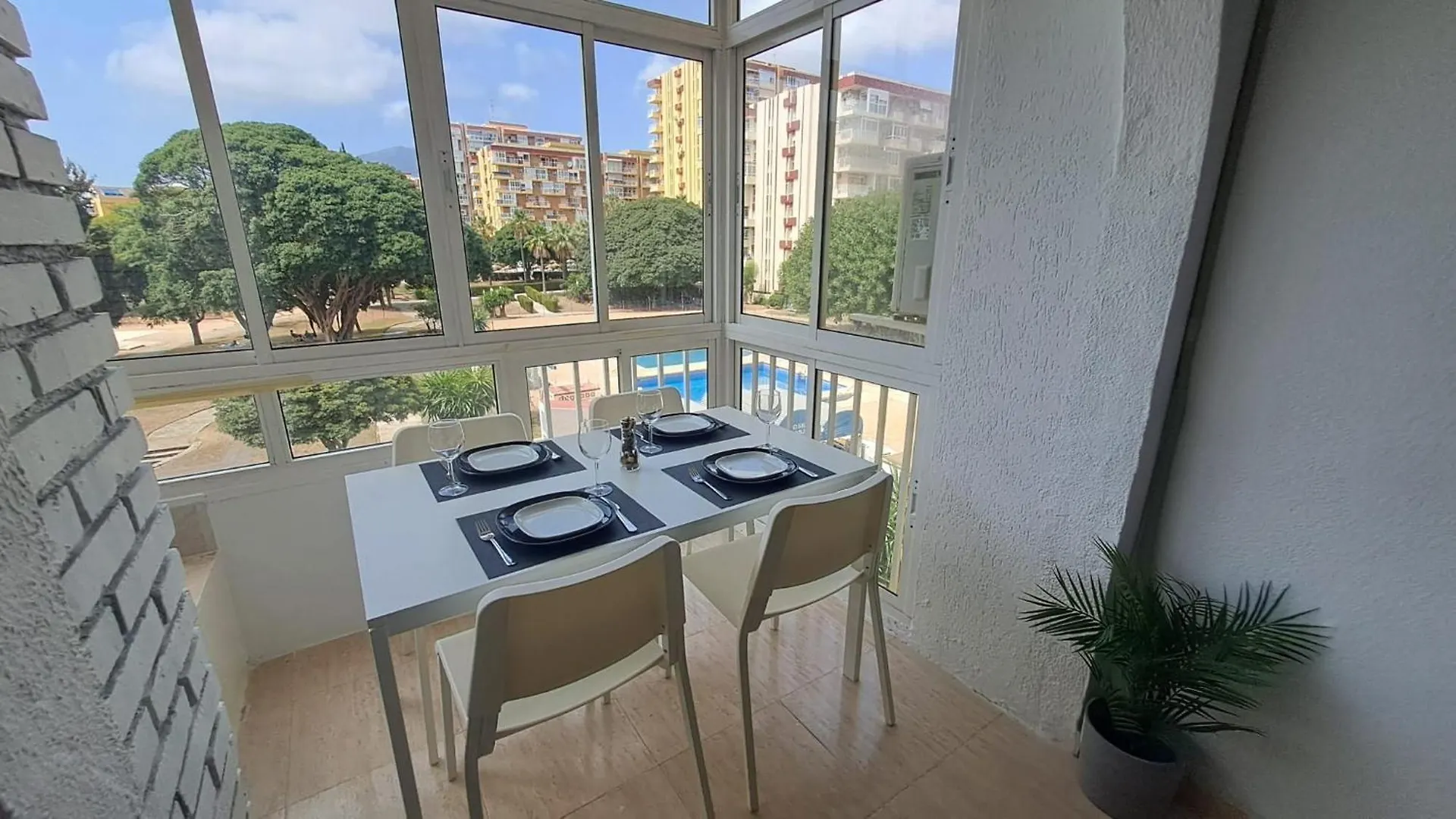 Estudio Vacacional Costa Del Sol Бенальмадена